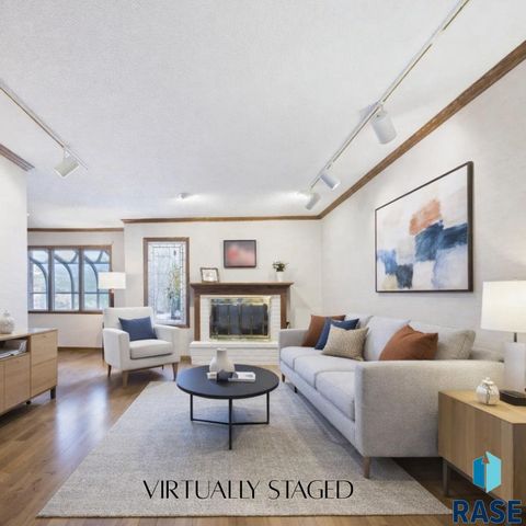 4307 S Townpark Pl Place, Sioux Falls, SD 57105