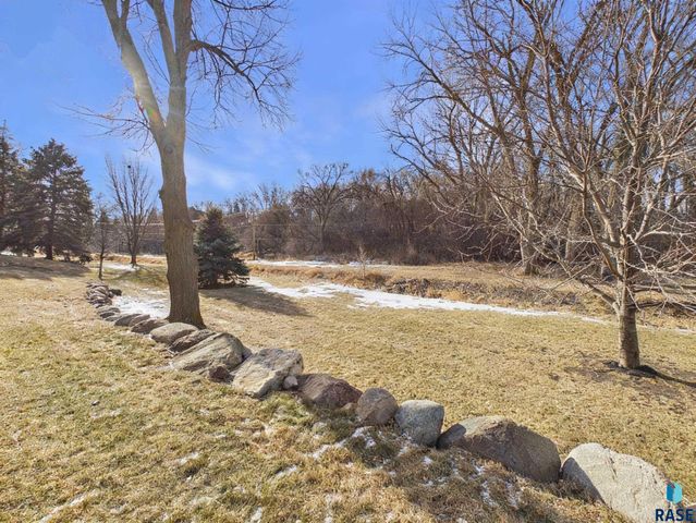 4307 S Townpark Pl Place, Sioux Falls, SD 57105