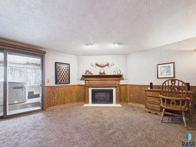 4307 S Townpark Pl Place, Sioux Falls, SD 57105