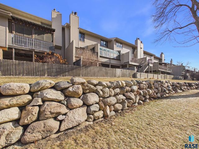 4307 S Townpark Pl Place, Sioux Falls, SD 57105