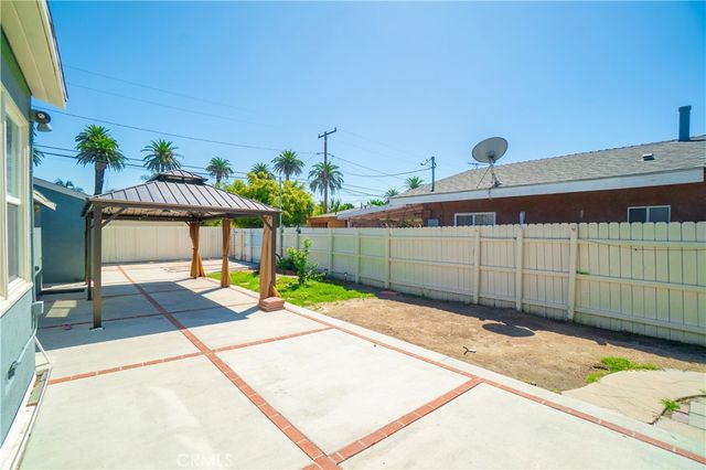 2746 Easy, Long Beach, CA 90810
