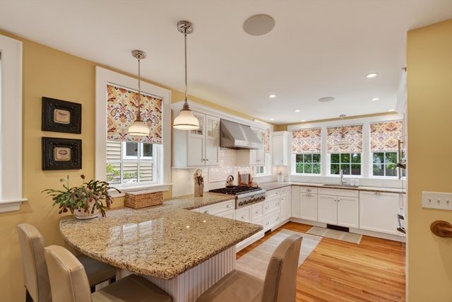 165 Thacher, Milton, MA 02186