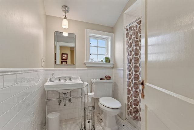 165 Thacher, Milton, MA 02186