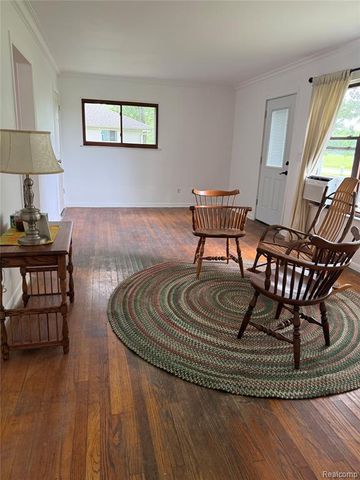 5395 Oak Grove Road, Howell, MI 48855