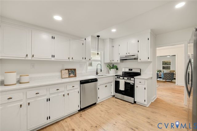 215 N 14th Ave, Hopewell, VA 23860