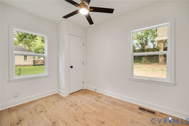 215 N 14th Ave, Hopewell, VA 23860