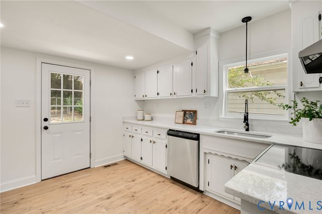 215 N 14th Ave, Hopewell, VA 23860