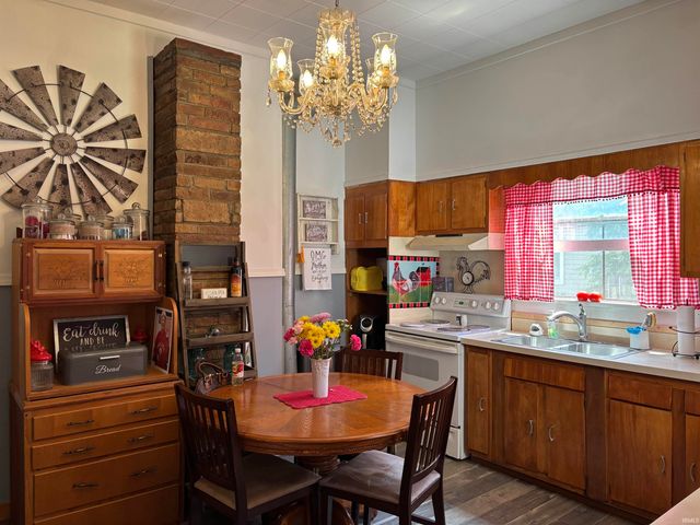 451 Miller Avenue, Clarksville, IN 47129