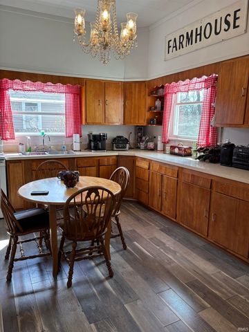 451 Miller Avenue, Clarksville, IN 47129