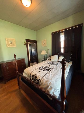 451 Miller Avenue, Clarksville, IN 47129