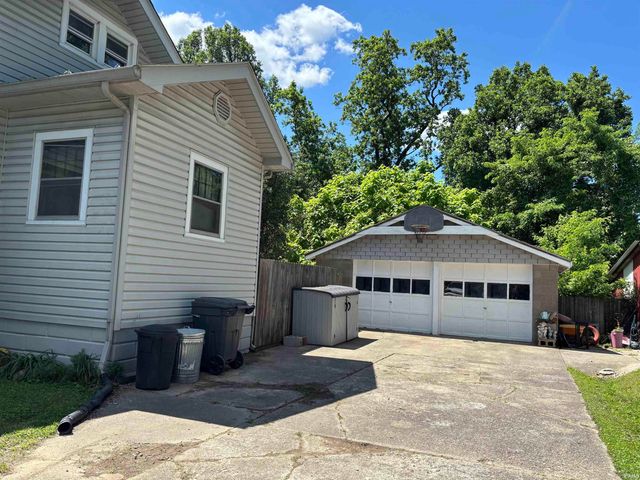 451 Miller Avenue, Clarksville, IN 47129