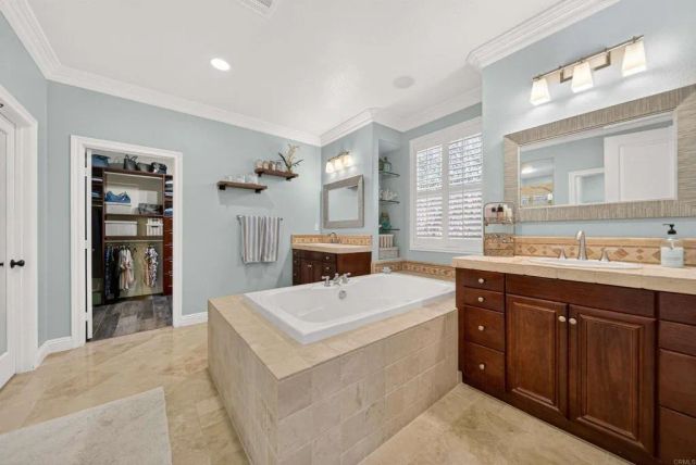 2800 Dove Tail Drive, San Marcos, CA 92078