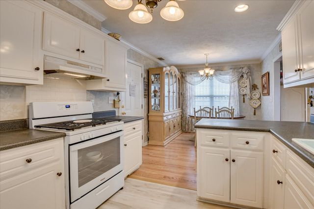 37 Hillwood Court, North Augusta, SC 29841