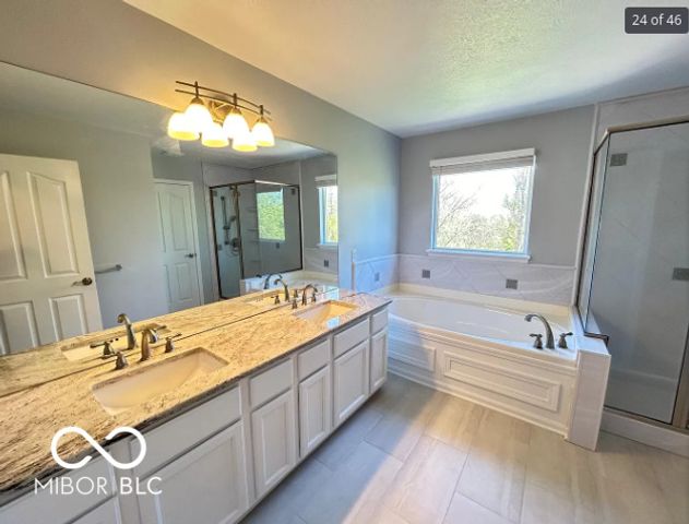 12423 Windbush Way, Carmel, IN 46033