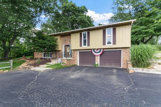 1708 Longwood Drive NE, Lancaster, OH 43130