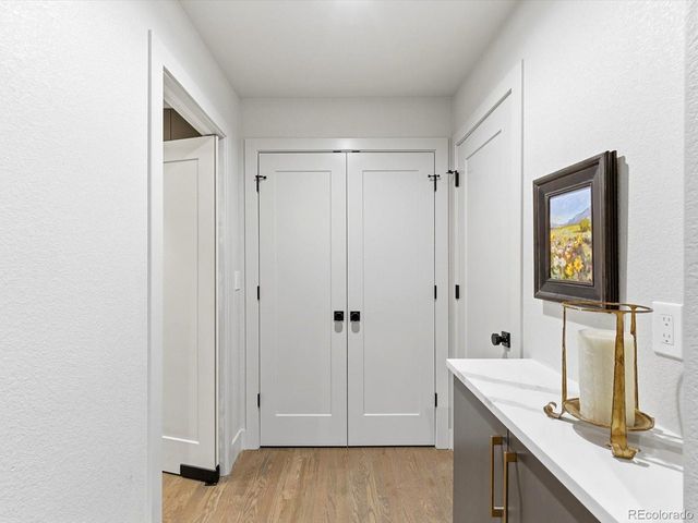 4000 S Clermont St, Englewood, CO 80113