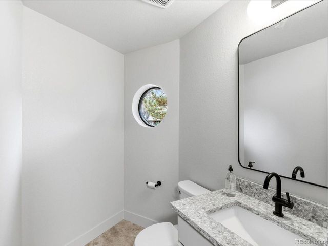 4000 S Clermont St, Englewood, CO 80113