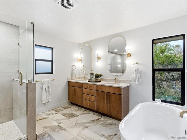 4000 S Clermont St, Englewood, CO 80113