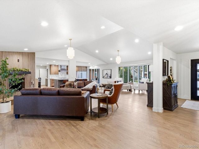 4000 S Clermont St, Englewood, CO 80113