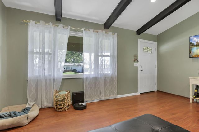 439 Foxwood Drive, Columbus, OH 43230