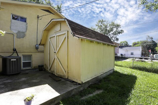 439 Foxwood Drive, Columbus, OH 43230
