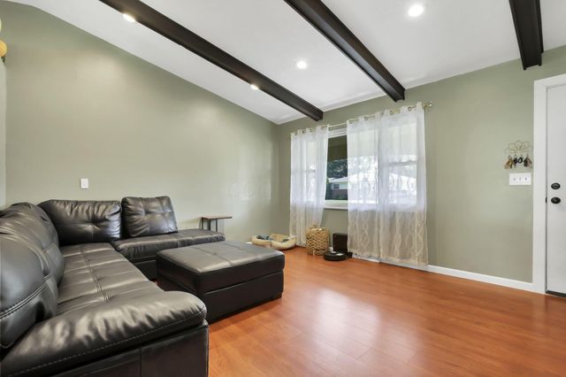 439 Foxwood Drive, Columbus, OH 43230