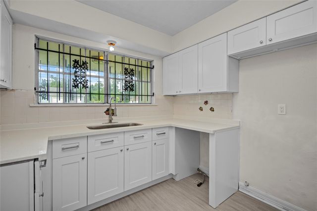 7329 Gleason Road, Houston, TX 77016