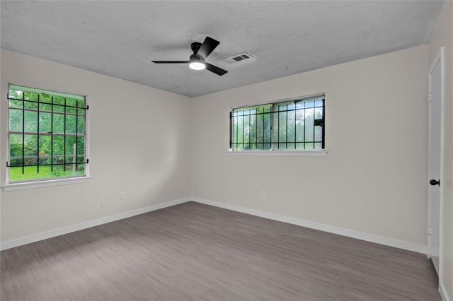 7329 Gleason Road, Houston, TX 77016