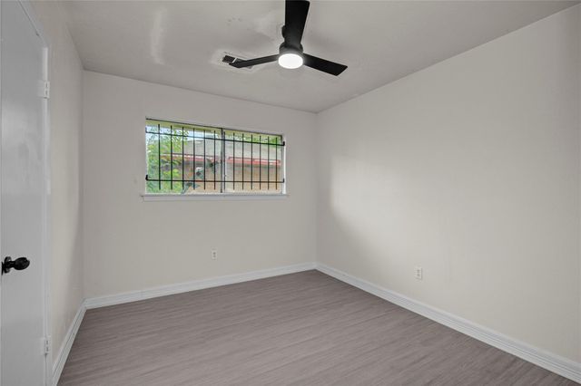 7329 Gleason Road, Houston, TX 77016