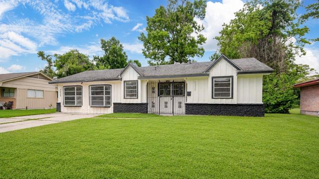 7329 Gleason Road, Houston, TX 77016