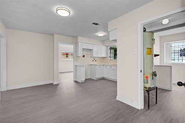 7329 Gleason Road, Houston, TX 77016