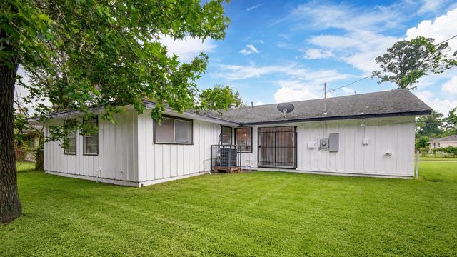 7329 Gleason Road, Houston, TX 77016