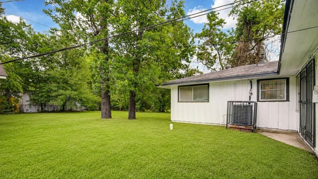 7329 Gleason Road, Houston, TX 77016