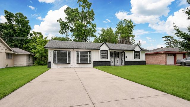 7329 Gleason Road, Houston, TX 77016