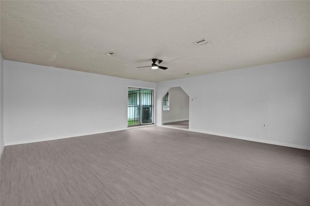 7329 Gleason Road, Houston, TX 77016