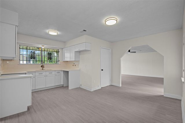 7329 Gleason Road, Houston, TX 77016