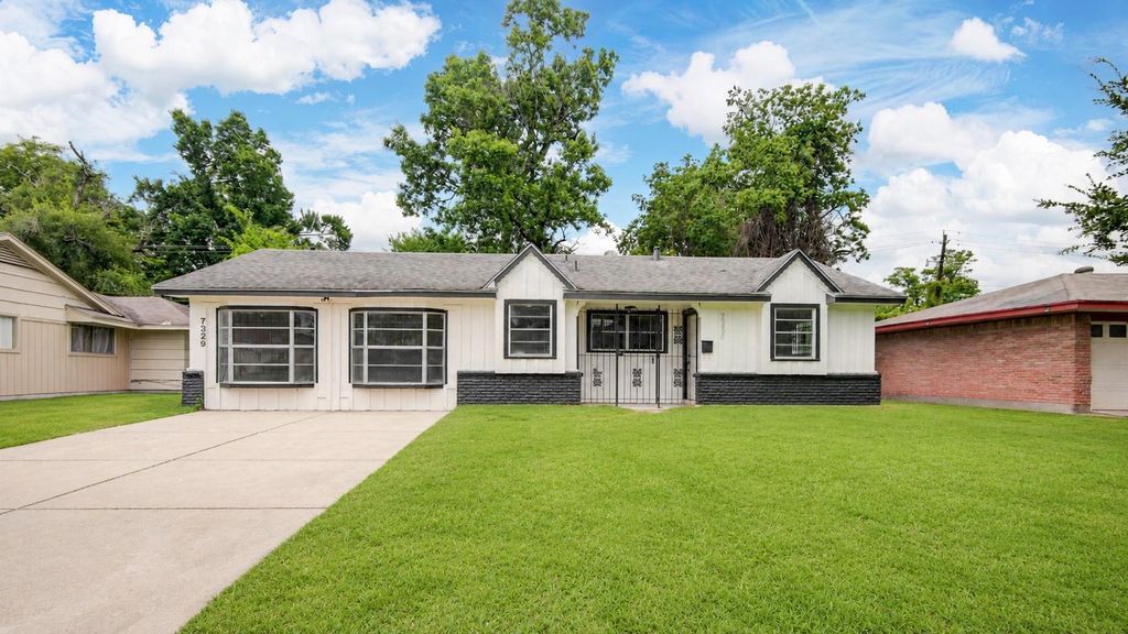 7329 Gleason Road, Houston, TX 77016