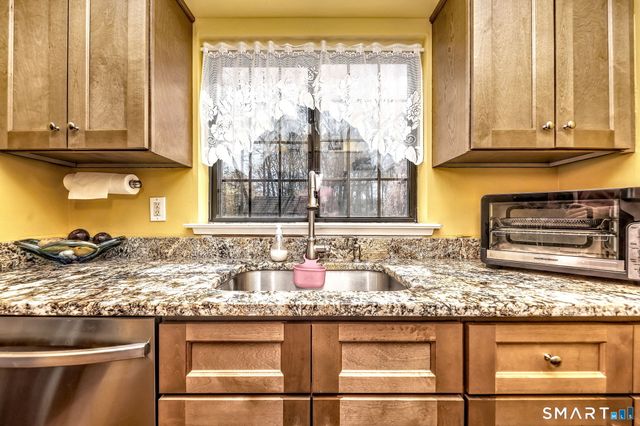 407 Swanson Crescent 407, Milford, CT 06461