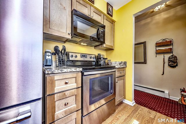 407 Swanson Crescent 407, Milford, CT 06461