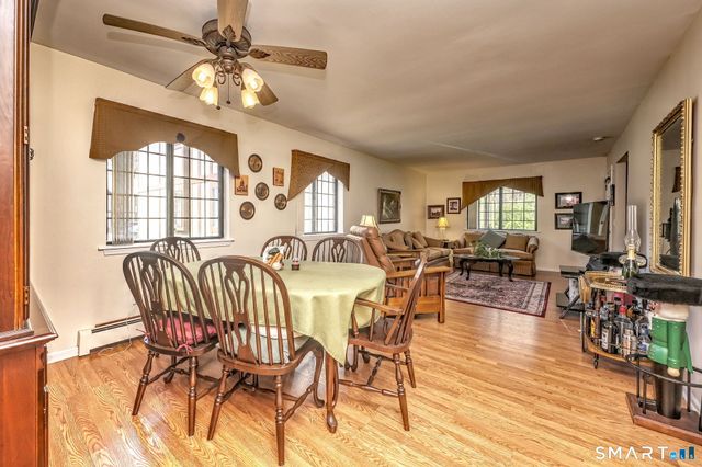 407 Swanson Crescent 407, Milford, CT 06461