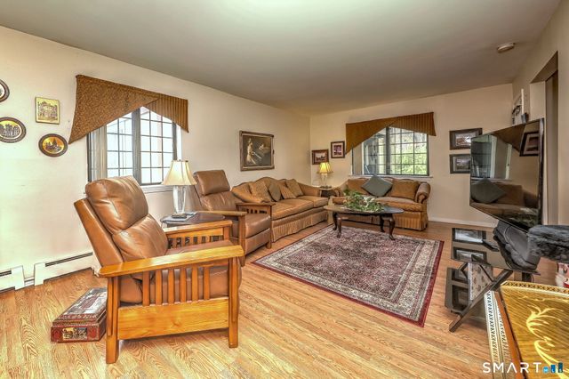 407 Swanson Crescent 407, Milford, CT 06461