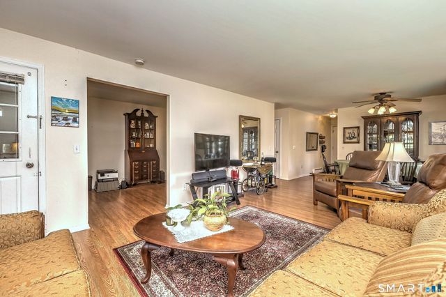 407 Swanson Crescent 407, Milford, CT 06461