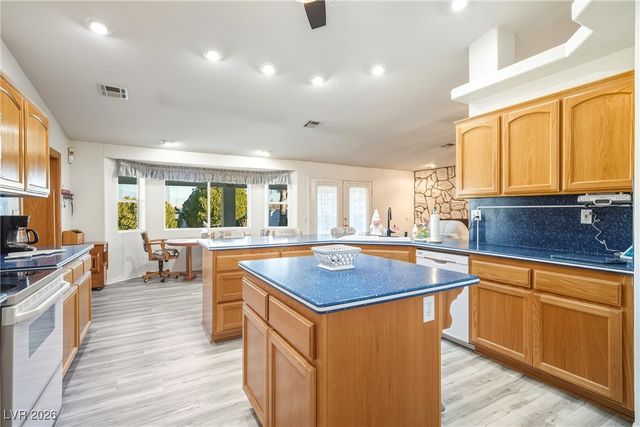 3581 Unicorn Avenue, Pahrump, NV 89048