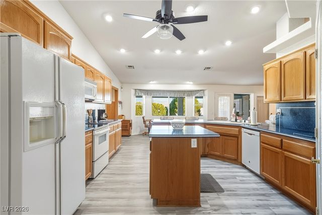 3581 Unicorn Avenue, Pahrump, NV 89048