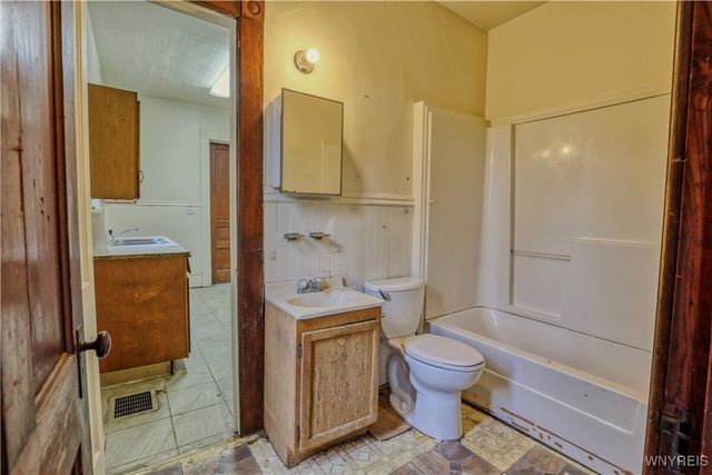 7 Franklin Street, Franklinville, NY 14737