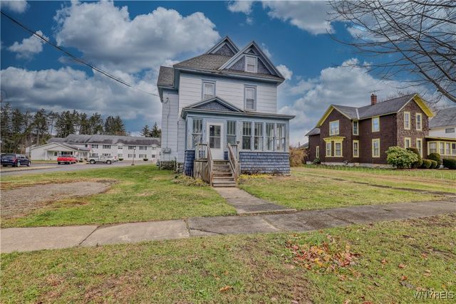 7 Franklin Street, Franklinville, NY 14737