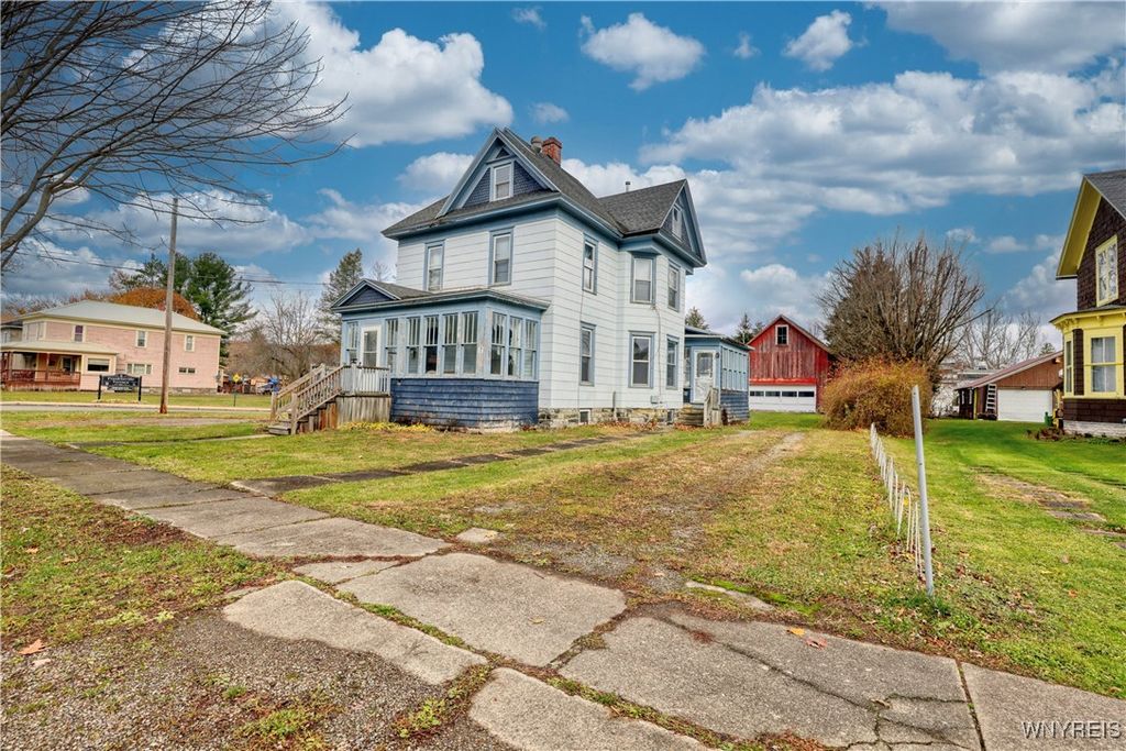 7 Franklin Street, Franklinville, NY 14737