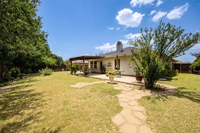 8909 Glen Falls Lane, Denton, TX 76210