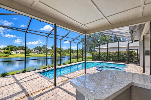 806 SANDRINGHAM LANE, Lutz, FL 33549