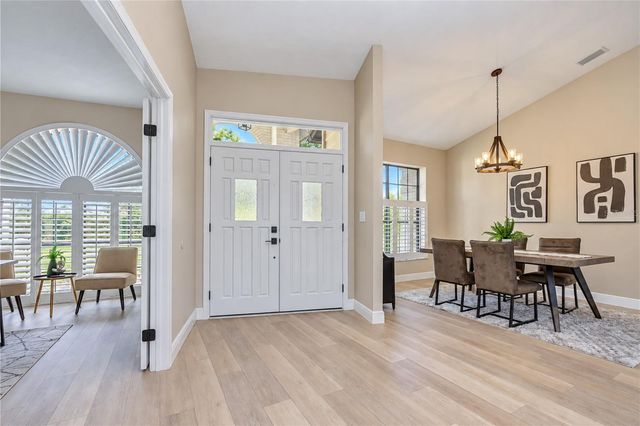 806 SANDRINGHAM LANE, Lutz, FL 33549
